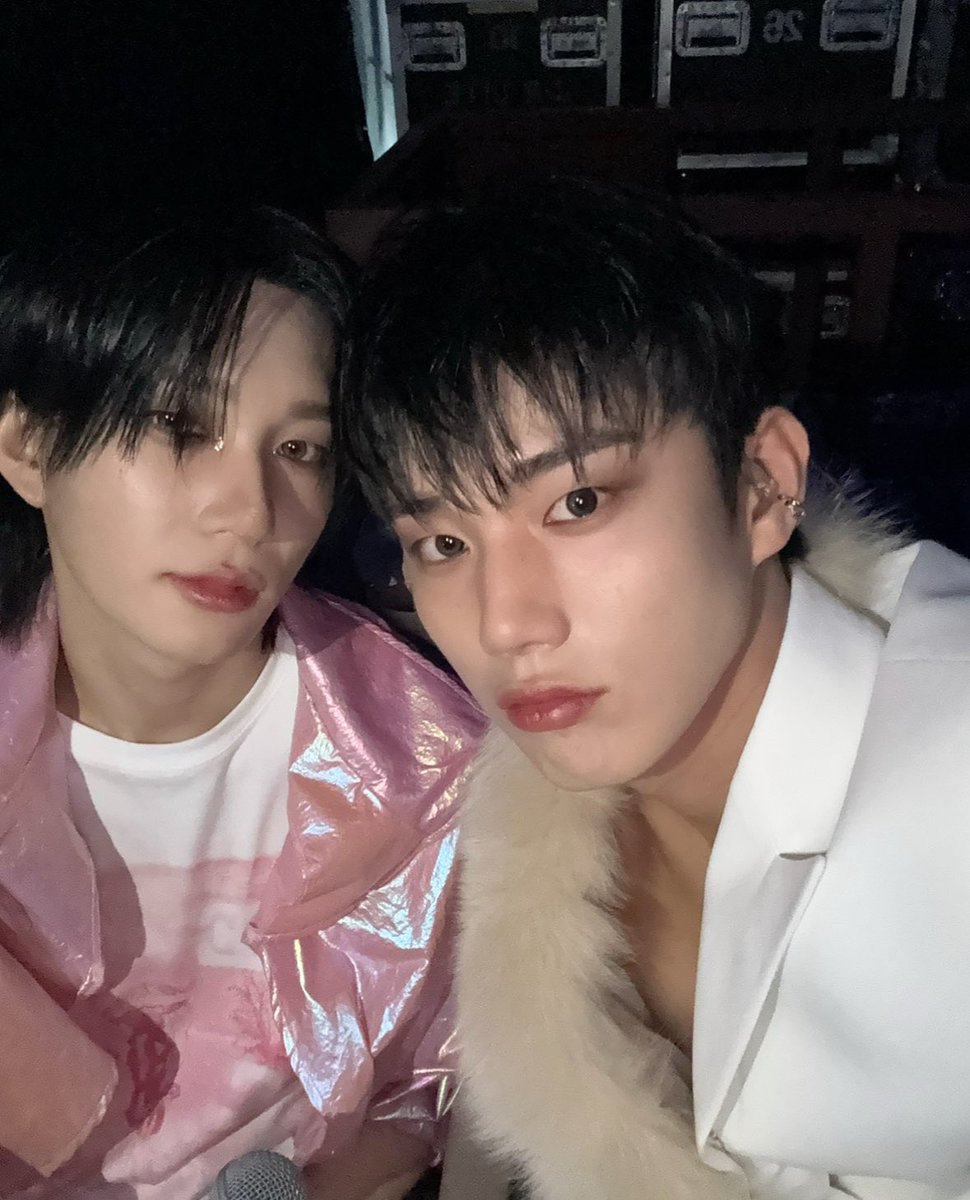 d831701's tweet photo. 너무감동적이라서 심장뜀 https://t.co/atI4oRBKuN