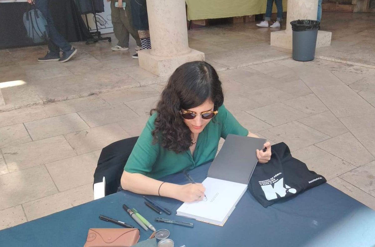 Jornadas Comic VLC (@comicvlc) on Twitter photo Enhorabuena a <a href="/lauraperezgr/">Laura Pérez</a> ganadora del Premio Lorna en el <a href="/festivalcelsius/">Celsius 232</a> 232 a mejor obra nacional por "Nocturnos". Enhorabuena a <a href="/lauraperezgr/">Laura Pérez</a> ganadora del Premio Lorna en el <a href="/festivalcelsius/">Celsius 232</a> 232 a mejor obra nacional por "Nocturnos".