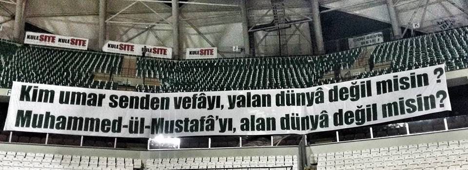 Nalcacililar's tweet photo. "Kim umar senden vefâyı, yalan dünya değil misin?
Muhammed-ül-Mustafâ’yı, alan dünya değil misin?"

#karikatür https://t.co/SRriFc4w2N