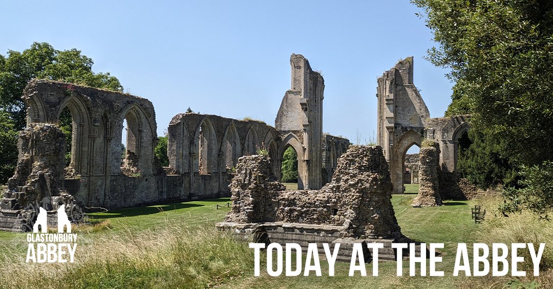 Today at the abbey! Join Edmund the Anglo Saxon and Goodwife Molly for a guided Living History tour. Today's tour times are 2pm and 3pm.

Plus, meet Alyce the Cook as she wanders the site!

#TodayattheAbbey #TATA