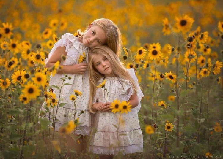 A____2024's tweet image. ڪلهم رفاق إلّا من انتشلڪ من حزنڪ
وآمن بڪ وراهن على نجاتڪ
هذا يسمى #عـــزيز_الـــروح 🌼🍃