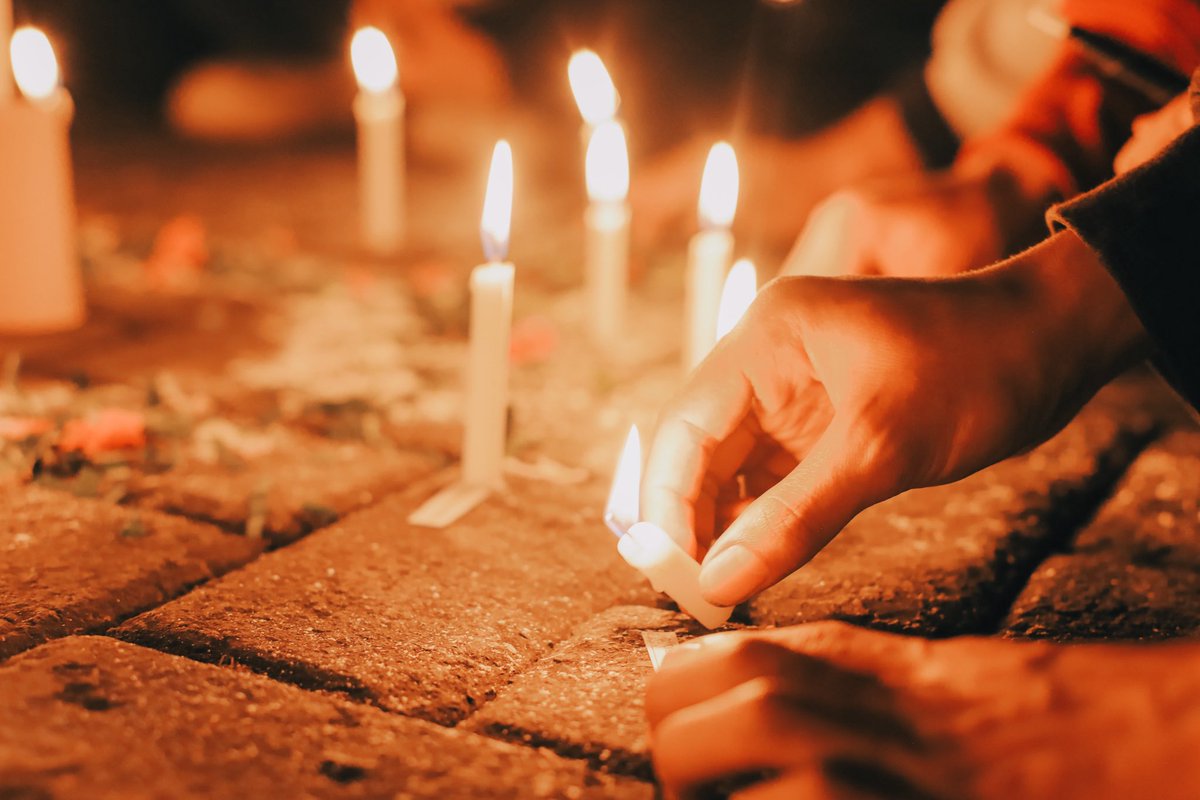 Melawan dengan segala kemampuan dan tidakmampuan.

Al-fatihah untuk para korban dan keluarga yang ditinggalkan. 

#135
#1000HariKanjuruhan