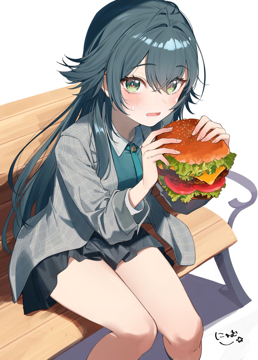 nyum_serori's tweet image. 「これは、その…レタス入ってるしほとんどサラダみたいなものだから……!!」