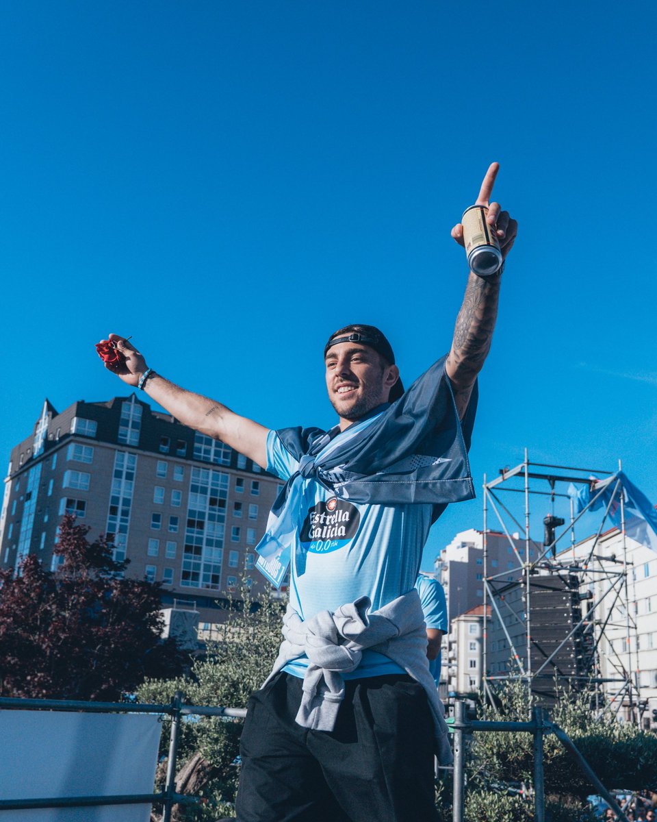TQHTPodcast's tweet photo. 👋🏻 A despedida de 𝗜𝗞𝗘𝗥 𝗟𝗢𝗦𝗔𝗗𝗔:

🥹 “Hoxe toca despedirme do Celta, o club da miña 𝗩𝗜𝗗𝗔”

🇪🇺 “Vivir con vós unha clasificación a Europa foi simplemente 𝗜𝗡𝗘𝗦𝗤𝗨𝗘𝗖𝗜𝗕𝗟𝗘”

🩵 “Isto non é un adeus, é un ata 𝗣𝗥𝗢𝗡𝗧𝗢 porque meu 𝗖𝗢𝗥𝗔𝗭𝗢́𝗡 queda en Vigo” https://t.co/AhrolJKnZ5