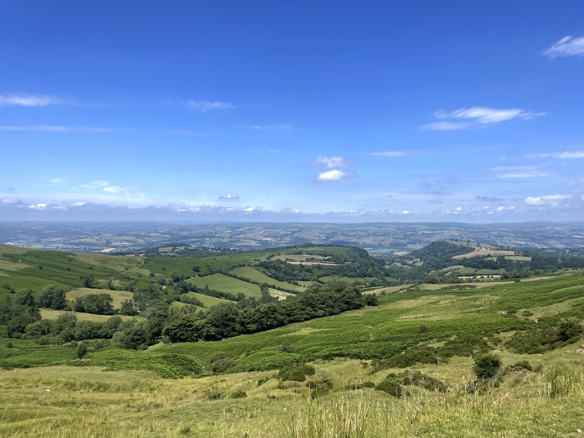 Cranford_Sch's tweet image. What a hot start to the Gold Duke of Edinburgh Expedition! The team set off yesterday in sunny Wales. Wishing you all the best of luck out there! ☀️🥾 #CranfordSenior #CranfordSixthForm #Cranfordchallenge
