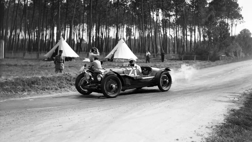 Le Mans Classic this week in one of my favourite pre war cars, 1932 Aston Martin LM8, the car that came 7th overall at the race in 1932 ready for a good old send round Le Mans, can’t wait 😁😁