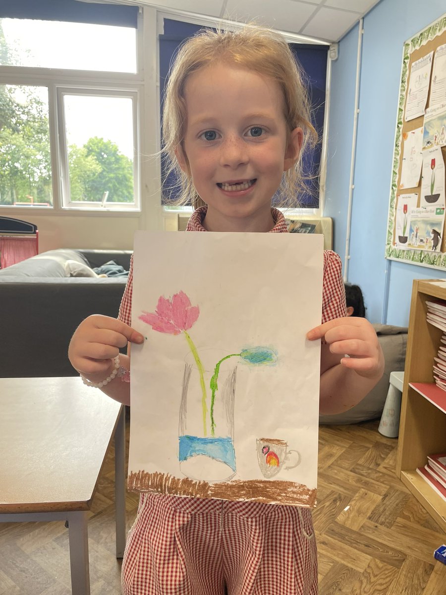 Lovely observational drawing of our flowers #rcpart