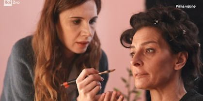 isainsolia's tweet image. molto felice per Emanuela Fanelli che sarà la conduttrice di #Venezia82, quante cose sono successe da quando era la truccatrice della Magnani. Tutto meritato 🤍