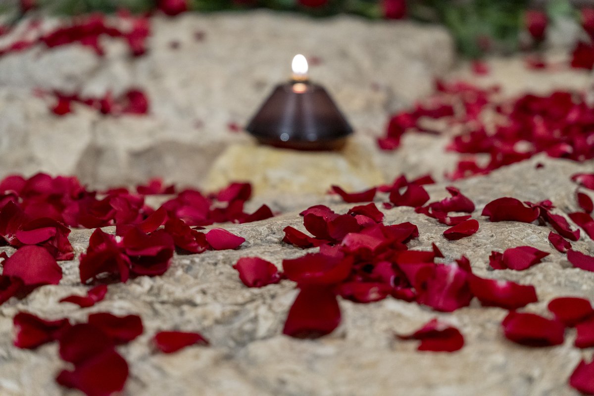 custodiaTS's tweet image. In the heart of the Holy Land, we gathered to reflect on the mystery of the Most Precious Blood of Jesus — a gift of love that crosses history and reaches us today.