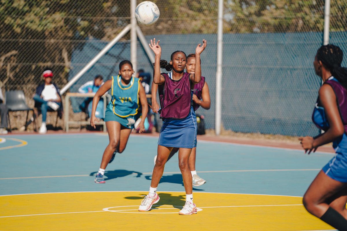 Day 2 in Gqeberha ☀️📸

The action continues at #USSANetballChamps and we’re soaking up every moment! Morning scenes from courtside — energy’s high, spirits even higher. Let’s go! 💪🏽🔥

#USSANetballChamps