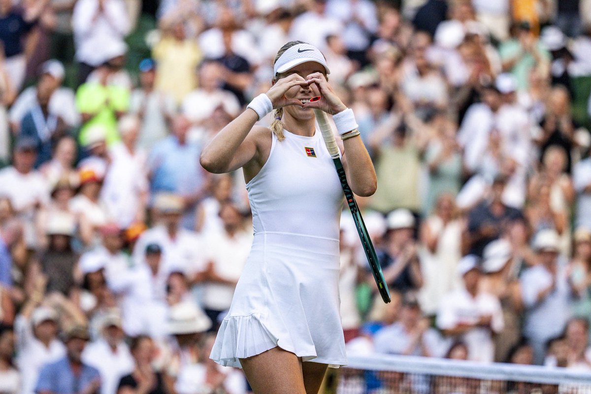 katiecboulter's tweet image. Just me, Centre court @Wimbledon , and all the feels 🥹✨