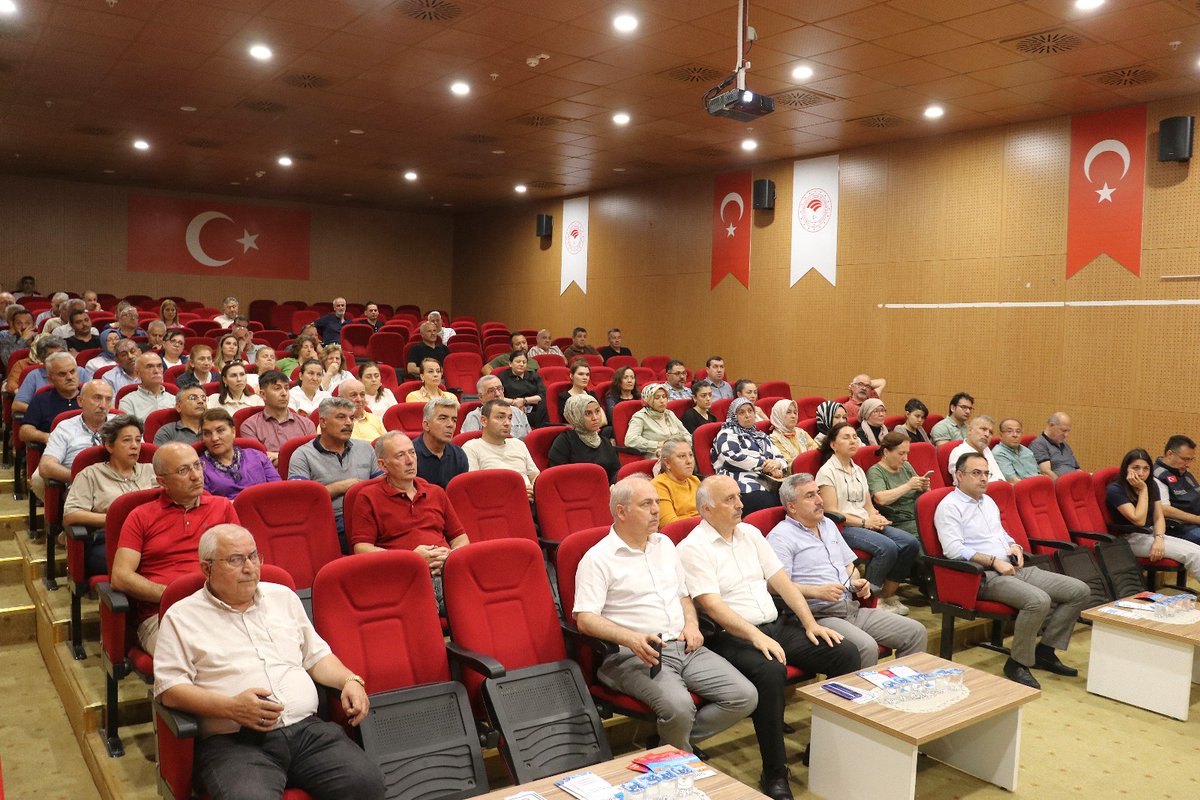 Samsun İl Tarım ve Orman Müdürlüğü (@samsuntrm) on Twitter photo 📍Samsun İl Emniyet Müdürlüğü tarafından 1 Temmuz'da Ziraî Karantina Müdürlüğü’nde “Uyuşturucu Bağımlılığı ve Siberay” konulu eğitim düzenlendi.
👮♂️ Siber suçlar, aile içi şiddet ve madde bağımlılığı konularında uzman eğiticiler sunum yaptı.
#Siberay
<a href="/TCTarim/">T.C. Tarım ve Orman Bakanlığı</a> <a href="/SamsunEmniyeti/">Samsun Emniyet Müdürlüğü</a> 📍Samsun İl Emniyet Müdürlüğü tarafından 1 Temmuz'da Ziraî Karantina Müdürlüğü’nde “Uyuşturucu Bağımlılığı ve Siberay” konulu eğitim düzenlendi.
👮♂️ Siber suçlar, aile içi şiddet ve madde bağımlılığı konularında uzman eğiticiler sunum yaptı.
#Siberay
<a href="/TCTarim/">T.C. Tarım ve Orman Bakanlığı</a> <a href="/SamsunEmniyeti/">Samsun Emniyet Müdürlüğü</a>
