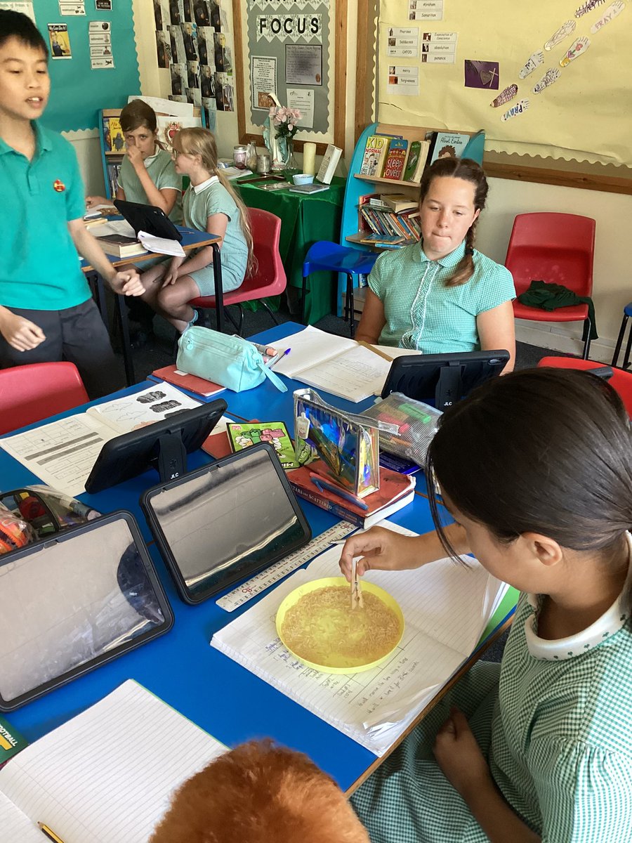 🧡Holy Cross Catholic Primary🧡 (@holycrossrc) on Twitter photo #Y6 is looking at how and why the Finches’ beaks needed to adapt to the different food sources. #Science <a href="/Grammarsaurus1/">Mitch from Grammarsaurus</a> <a href="/BCPP__/">🧡Catholic Primary Partnership🧡</a> #Y6 is looking at how and why the Finches’ beaks needed to adapt to the different food sources. #Science <a href="/Grammarsaurus1/">Mitch from Grammarsaurus</a> <a href="/BCPP__/">🧡Catholic Primary Partnership🧡</a>