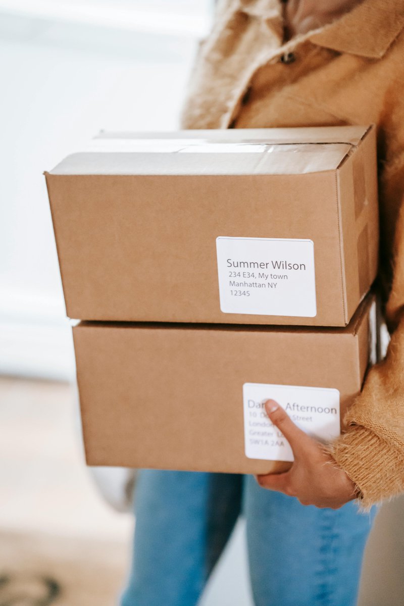 encampusuc3m's tweet image. 📦 ¿Tienes que enviar o recibir un paquete?
Usa los Citipaq del campus: rápidos, cómodos y sostenibles 🌱
📍 Disponibles en varios puntos de la #UC3M
Gestiona tus envíos fácil y seguro 👉 goo.su/JCKBdX
#CitipaqUC3M #CampusConectado #UC3MSostenible