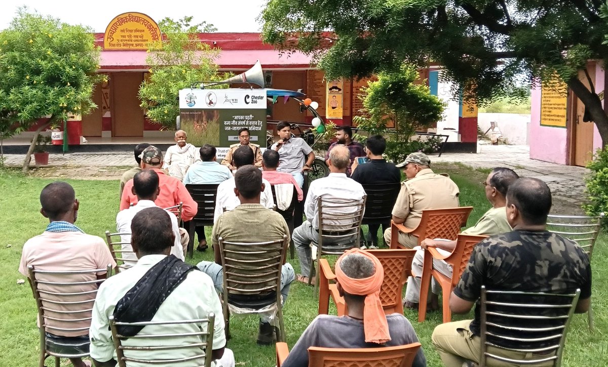 wti_org_india's tweet image. WTI & @UpforestUp kick off #VanMahotsav2025 (July 1–7) with the launch of ‘Aapka Prahari’—a public awareness campaign to reduce human-big cat conflict in Karikot village, Katarniaghat Wildlife Sanctuary.
Two E-ricks will patrol the area and play the Public Service Announcement.