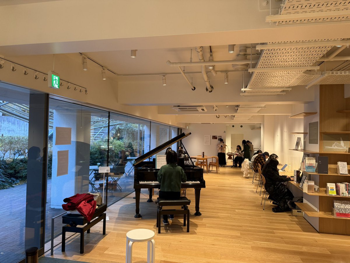 ✨✨明日開催✨✨
早稲田キャンパス内の橙子猫でピアノの音色を楽しめるイベント♪

明日も暑くなりそうなので、熱中症に気をつけてお越しください‼️

みなさんに会えるのを楽しみにしています🎉
#ストリートピアノ #ピアノ #早稲田大学