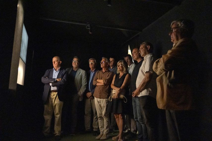 🏑| L’Espai Hockey Terrassenc obre a la Casa de l’Esport

Està dedicat als clubs d'#hoquei i a la projecció d’un dels símbols identitaris de la ciutat

▶️Detalls i declaracions d'<a href="/isaacalbert/">Isaac Albert i Agut</a> <a href="/jordi_ballart/">Jordi Ballart Pastor</a> i <a href="/fsalvatella/">Francesc Salvatella</a> terrassadigital.cat/lespai-hockey-… #Terrassa #esportstrs