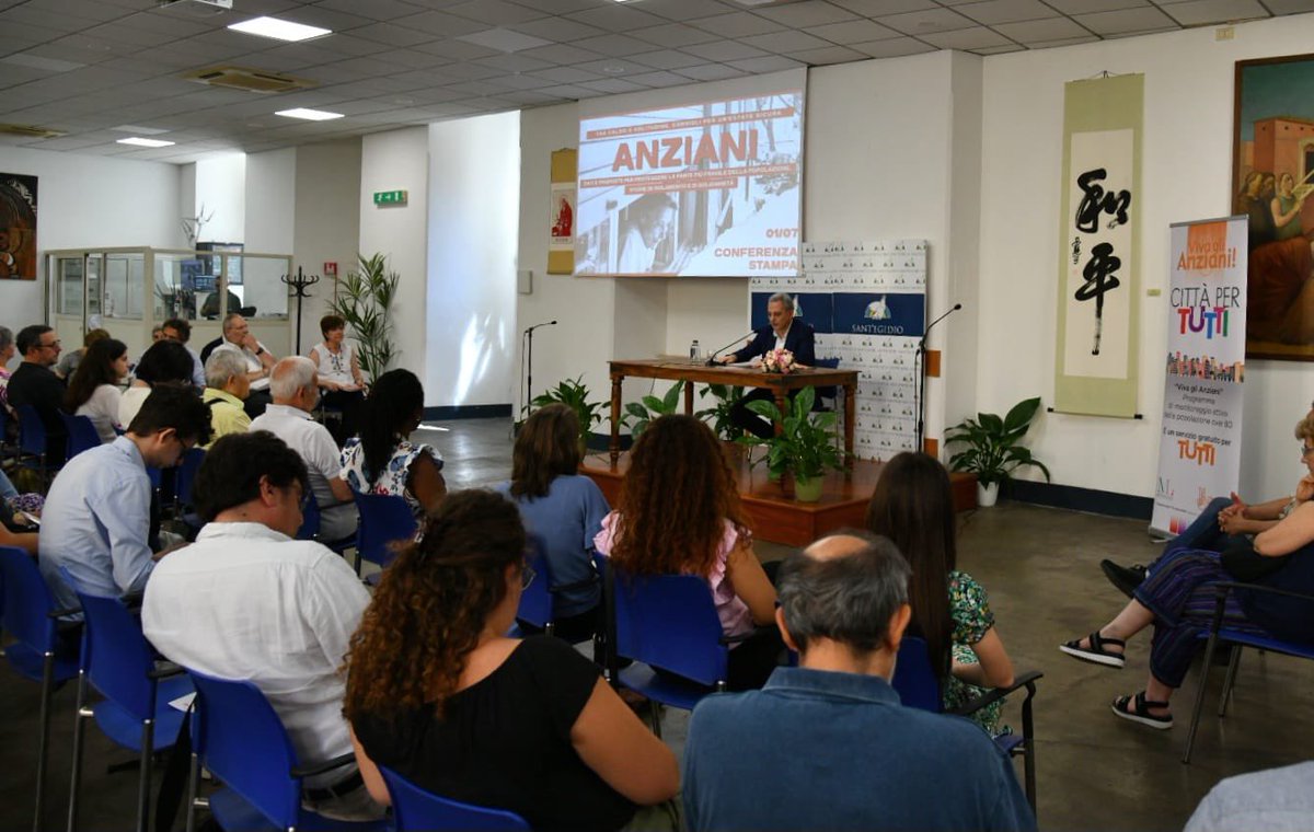 RobertoBortone's tweet image. Bellissima conferenza stampa di @santegidionews 

Problemi e proposte ma soprattutto lettura della società in cui cambiamenti demografici (sempre più #anziani), climatici (ondate di calore) e sociali (solitudine e #isolamento)  devono essere compresi e trovare delle risposte