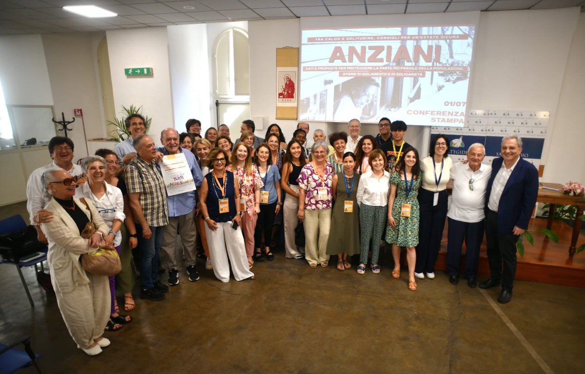 RobertoBortone's tweet image. Bellissima conferenza stampa di @santegidionews 

Problemi e proposte ma soprattutto lettura della società in cui cambiamenti demografici (sempre più #anziani), climatici (ondate di calore) e sociali (solitudine e #isolamento)  devono essere compresi e trovare delle risposte