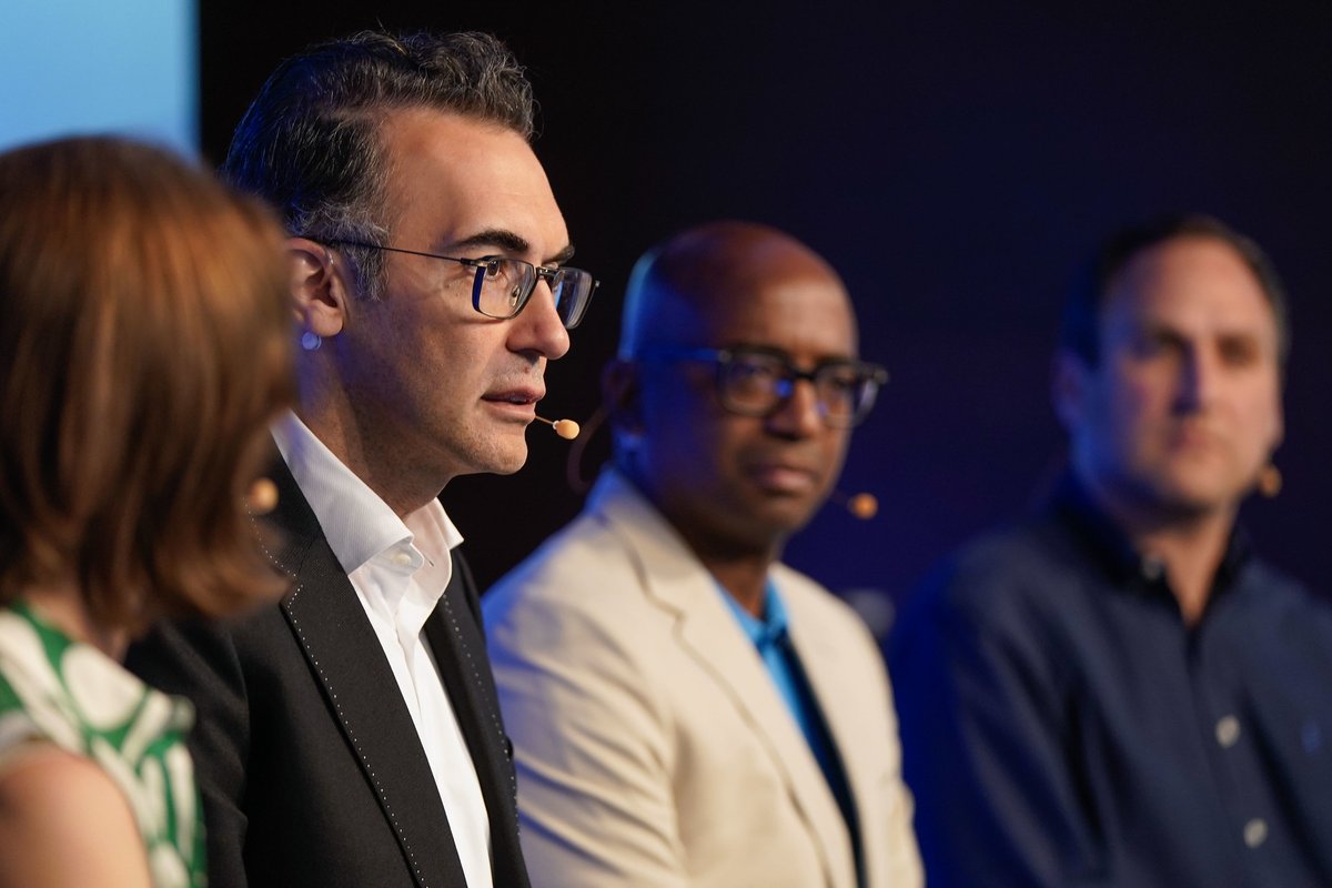 GuardantHealth's tweet image. Last week, our co-CEO AmirAli Talasaz took the stage at #AspenIdeasHealth on the New Frontiers in Cancer panel, a timely discussion on how breakthroughs in blood-based screening, precision medicine, and AI are reshaping the future of care.
From expanding access to early…