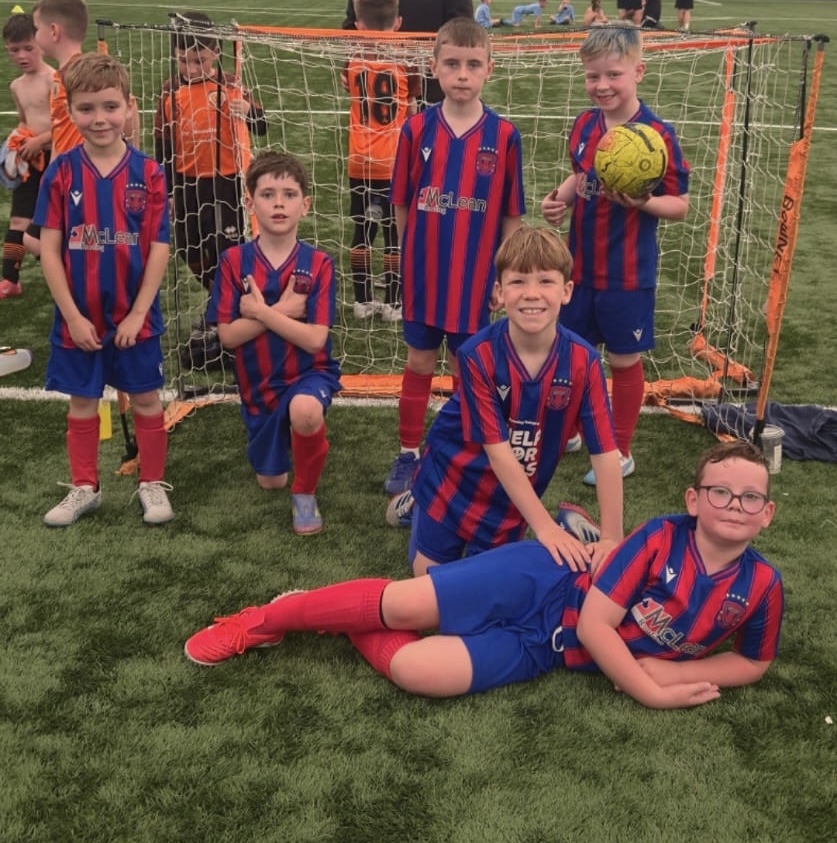 What a fantastic day at the RPC Football Festival for our Dundee West 2017 Boys on Saturday😀

All 4 teams displayed excellent skill, passing and teamwork.👏🏼

Thank you to our sponsors, McLean Roofing and Gary Wightman Hairdressing 💙❤️