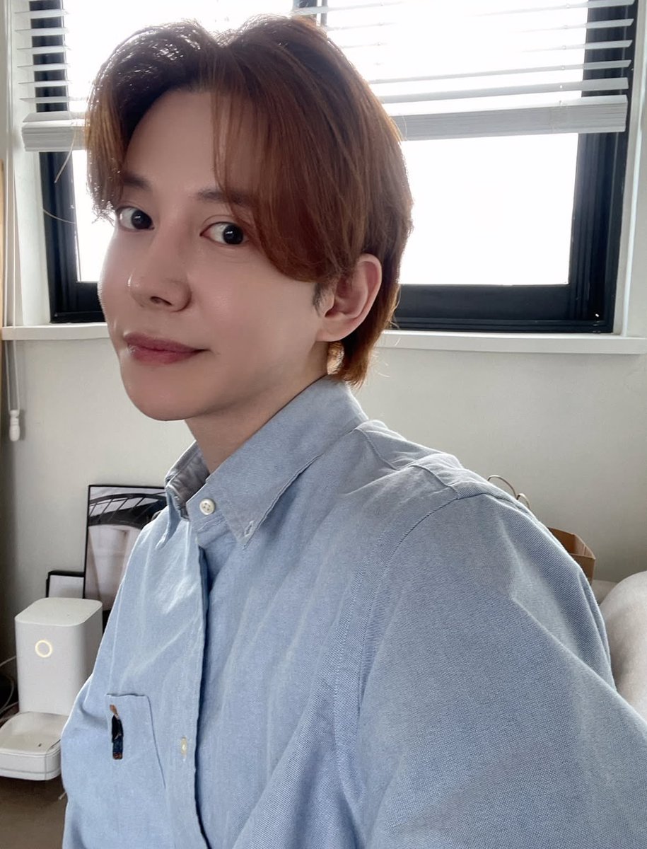[OFICIAL] 01.07.25 Atualização de Park Kyung no Instagram 

Quem é lindo sempre aparece e mais lindo do que nunca 💛 

#BlockB #블락비 #PARKKYUNG #박경
