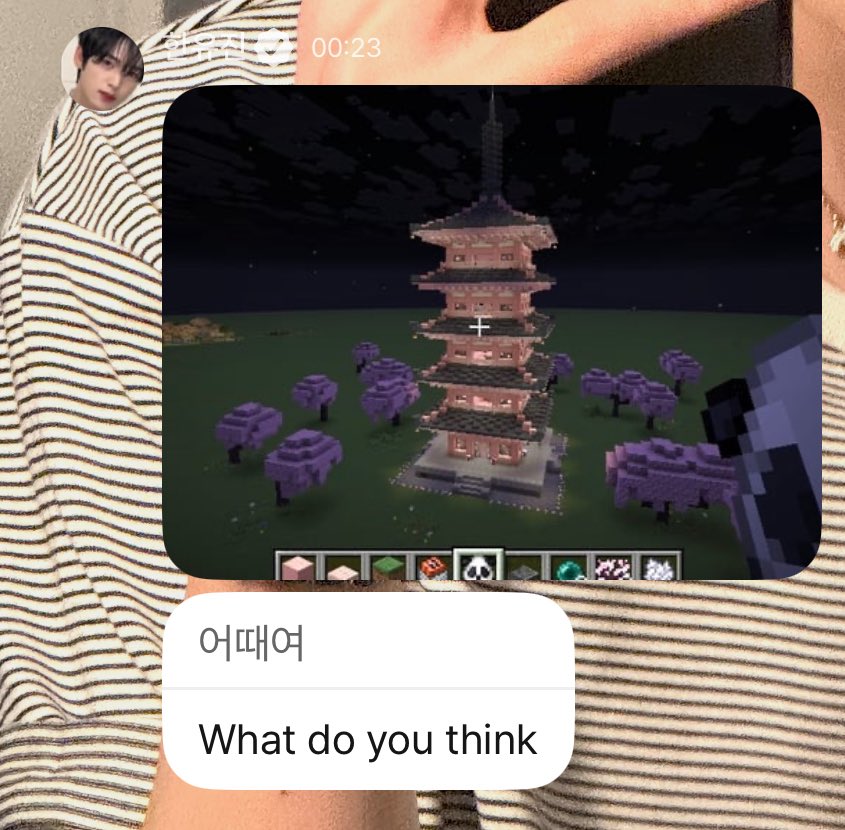 ppodoliz's tweet photo. yujin building in minecraft again 😭😭 https://t.co/vJpYJPRqDT