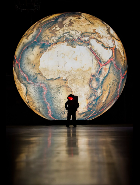 vzhurudovesmiru (@vzhurudovesmiru) on Twitter photo Země bez vody a Aleš Svoboda, nastávající český kosmonaut! To vše bude letošní FESTIVAL PLANET v Brně na Kraví hoře, přehlídka toho nejvesmírnějšího, co brněnský vesmír dal.
<a href="/HvezdarnaBrno/">Hvězdárna a planetárium Brno</a> představí novinku, desetimetrový nafukovací model „Litosféra“ čili planeta Země zbavená Země bez vody a Aleš Svoboda, nastávající český kosmonaut! To vše bude letošní FESTIVAL PLANET v Brně na Kraví hoře, přehlídka toho nejvesmírnějšího, co brněnský vesmír dal.
<a href="/HvezdarnaBrno/">Hvězdárna a planetárium Brno</a> představí novinku, desetimetrový nafukovací model „Litosféra“ čili planeta Země zbavená