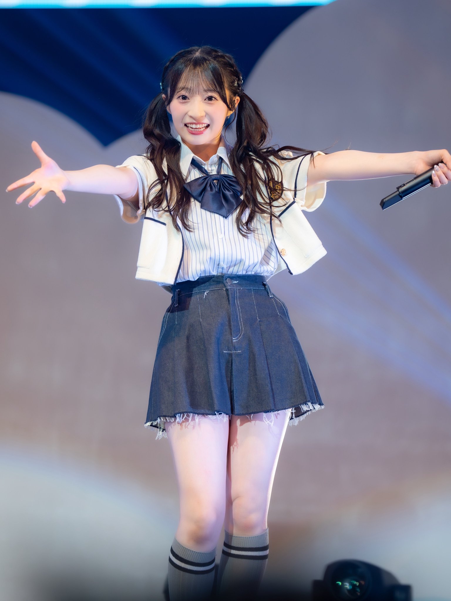 AKB48秋山由奈 18期生昇格記念LIVE会場生写真コンプリート直筆