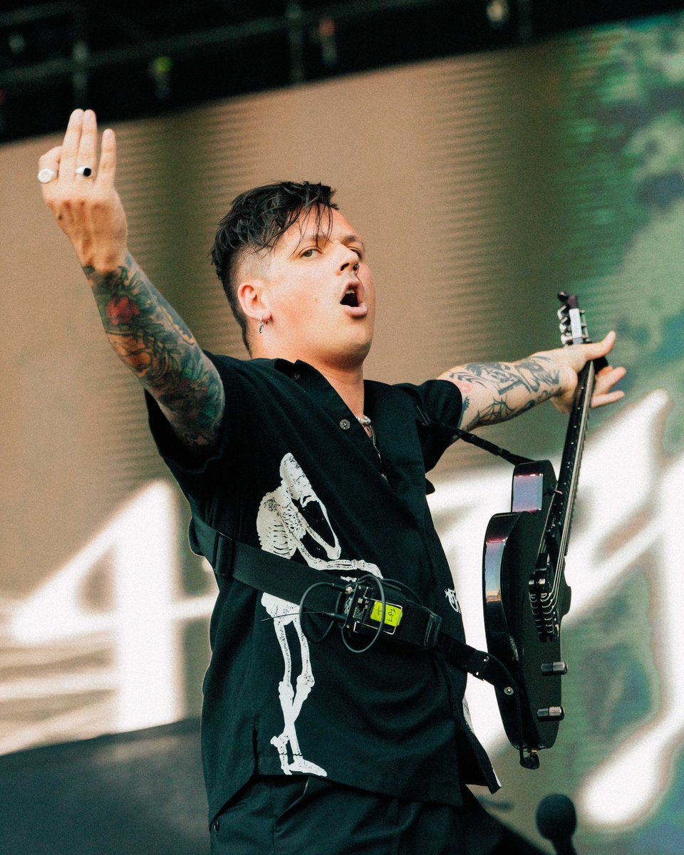 hotmilkhotmilk's tweet image. thank you for the open heart Luxembourg,,
thank you @greenday for more than you know. 
tomorrow,, we go again in Amsterdam.