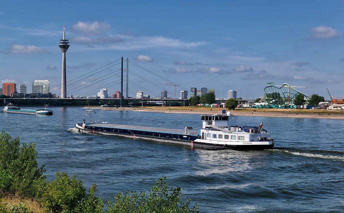 Der Juni war in weiten Teilen Deutschlands hochsommerlich. Vor allem in der Mitte und im Süden war es wesentlich wärmer, sonniger und in den meisten Regionen deutlich trockener als im Mittel. Zum Rükblick:

unwetteragentur.de/juni-verbreite…

#Rückblick #Juni #Sommer