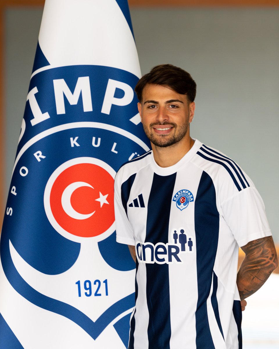 Kasımpaşa (@kasimpasa) on Twitter photo Transfer 🤝📝
Ali Yavuz Kol Kasımpaşamızda
Geçtiğimiz sezon Adana Demirspor forması giyen Ali Yavuz Kol, sağlık sponsorumuz <a href="/livhospital/">Liv Hospital Group</a> Vadi İstanbul’da geçirdiği kontrollerin ardından Turgay Ciner Spor Tesislerimizde düzenlenen imza töreninde kendisini 2 yıllığına Transfer 🤝📝
Ali Yavuz Kol Kasımpaşamızda
Geçtiğimiz sezon Adana Demirspor forması giyen Ali Yavuz Kol, sağlık sponsorumuz <a href="/livhospital/">Liv Hospital Group</a> Vadi İstanbul’da geçirdiği kontrollerin ardından Turgay Ciner Spor Tesislerimizde düzenlenen imza töreninde kendisini 2 yıllığına