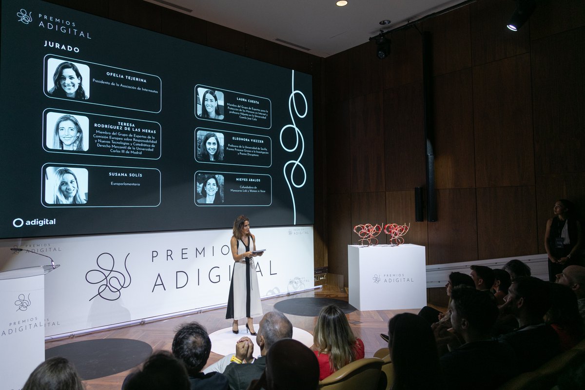 Laura Cuesta Cano (@lauracuestacano) on Twitter photo Sinceramente os digo que poder "cerrar el curso" con los #PremiosAdigital ha supuesto para mi cerrarlo "con auténtica satisfacción y con nota"...
Desde tener la oportunidad de participar este año como jurado junto con mis compañeras, ¡y qué compañeras! : <a href="/OfeTG/">Ofelia Tejerina</a> , Teresa Sinceramente os digo que poder "cerrar el curso" con los #PremiosAdigital ha supuesto para mi cerrarlo "con auténtica satisfacción y con nota"...
Desde tener la oportunidad de participar este año como jurado junto con mis compañeras, ¡y qué compañeras! : <a href="/OfeTG/">Ofelia Tejerina</a> , Teresa