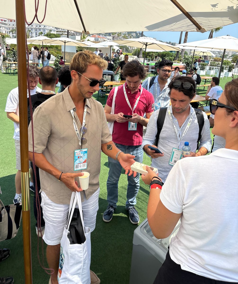 aboutcircles's tweet image. CRC in action at @EthCC 🍦🍪
- Buy ice cream and cookies
- Climb to the top of invite and trust leaderboards
- Grab merch for onboarding humans
Swing by our booth for the ultimate Circles experience!