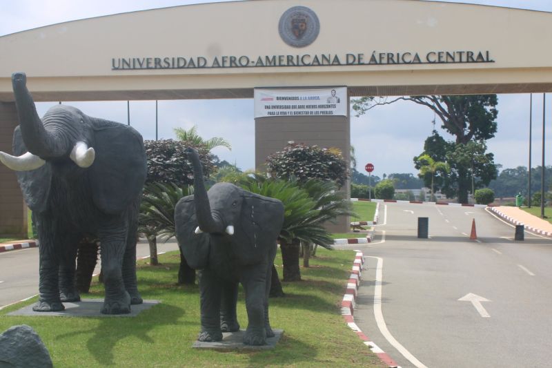 ¡Atención futuros universitarios!
 En la #AAUCA ya está abierto el periodo de las preinscripciones para el próximo año académico (del 1 al 15 de julio, 2025). Para más información, visiten nuestra página web: aaucauniversity.com