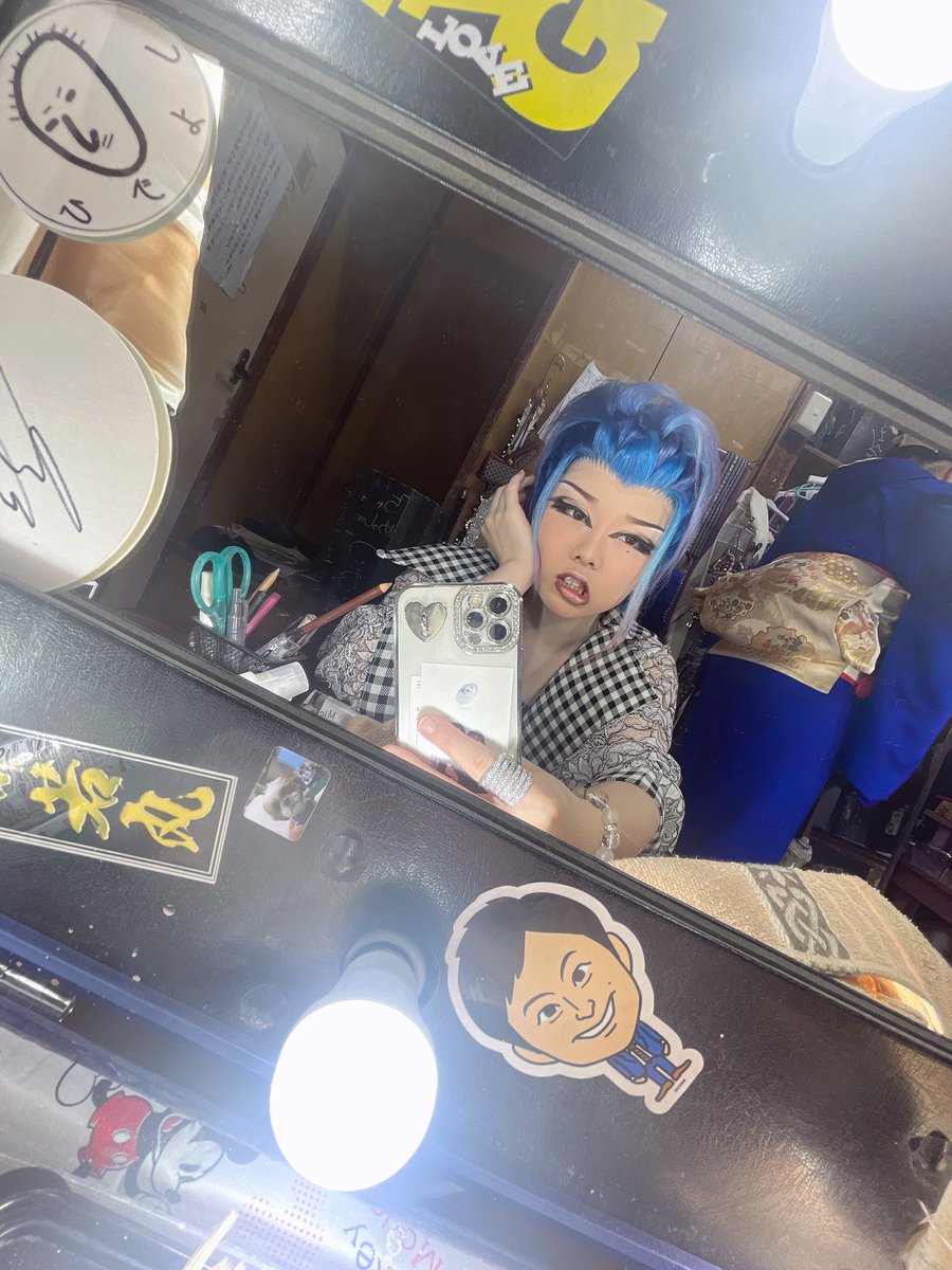 byakuya__07's tweet photo. 大島劇場1ヶ月ありがとうございました！

7月は新潟県安田温泉やすらぎかわら座で公演いたします！
皆様、お待ちしております。
特に6日待ってますよ？笑

ドナちゃんとツーショめっちゃ可愛かった💙
一生ドナ推し💙

#大衆演劇 #劇団澤宗 #澤宗白夜 #ドナルド https://t.co/RR9hRmd76n