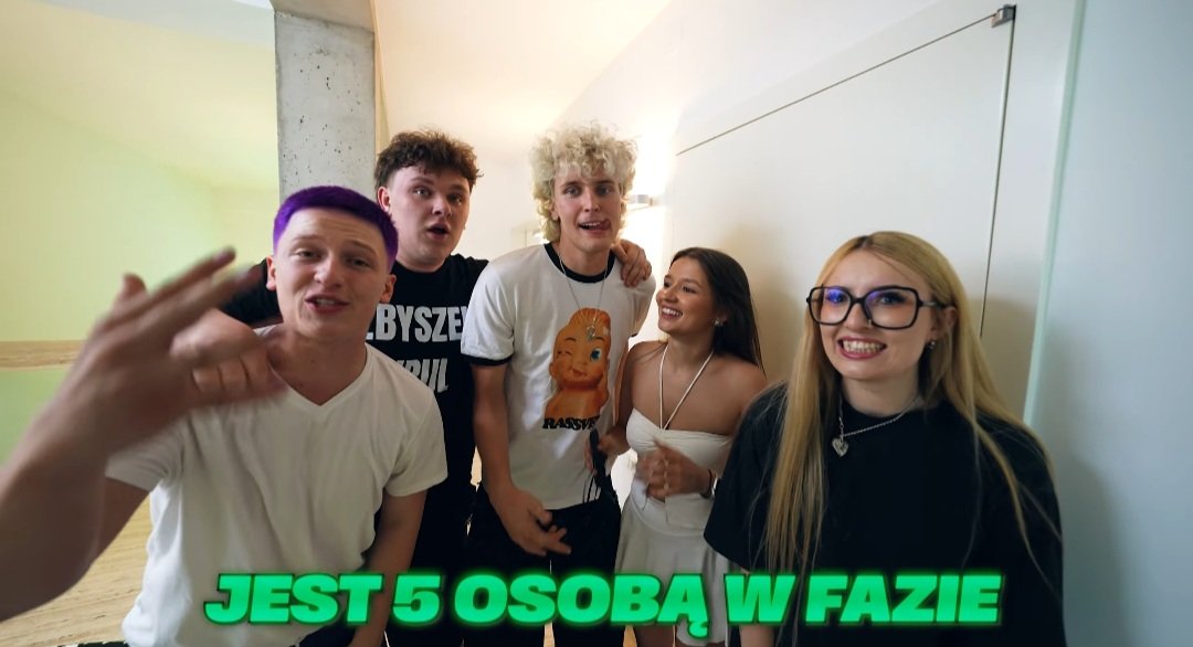 shey_om_ania's tweet photo. Super, fajnie, ale gdzie są Kuba Paniczko i Szczepan?

#T5M3 https://t.co/kLGu7LowjV