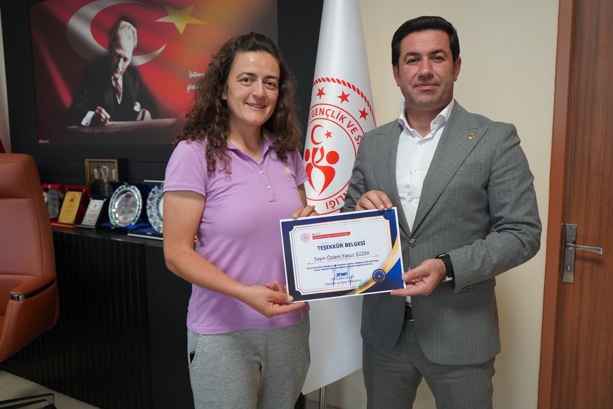 Bolu Gençlik ve Spor il Müdürlüğü olarak bugüne kadar göstermiş olduğu özverili çalışmalarından dolayı Özlem Yavuz Süzek'e teşekkür eder, yeni görev yerinde sağlık, huzur ve başarılar dileriz.