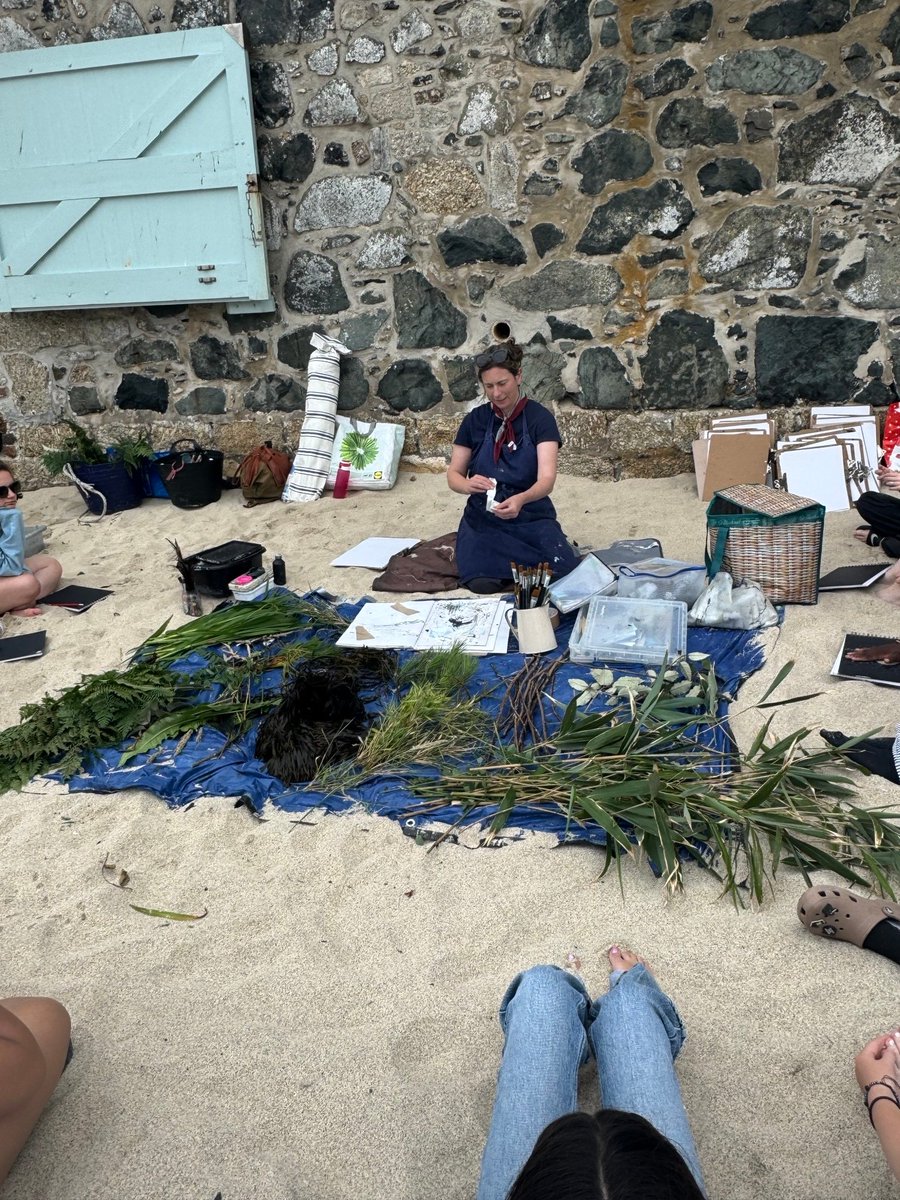CORNWALL ART TRIP - 

Our students on the Art Trip to St Ives, have been busy drawing and painting on the beach, and learning all about the artists that have lived and worked in the local area.