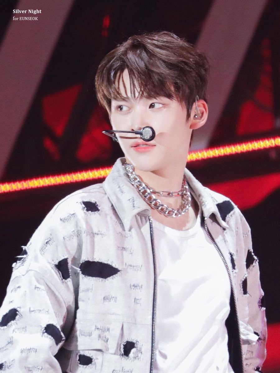 tglsvn_EUNSEOK's tweet image. No matter what, we’re here. Happy 3rd anniversary, our Eunseok!

#3YearsWithEunseok
#은석아_루키즈공개_3주년축하해