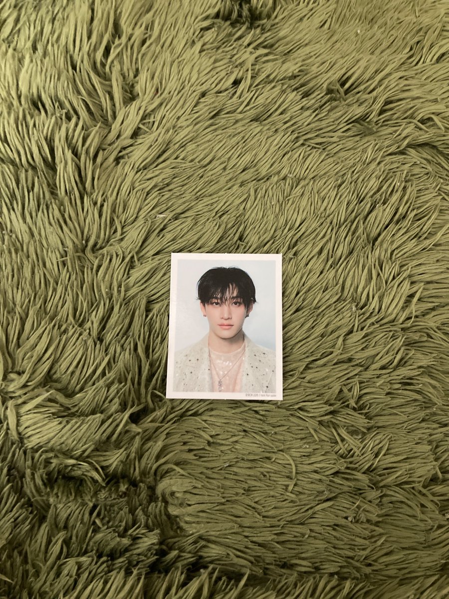 もちこ tweet media