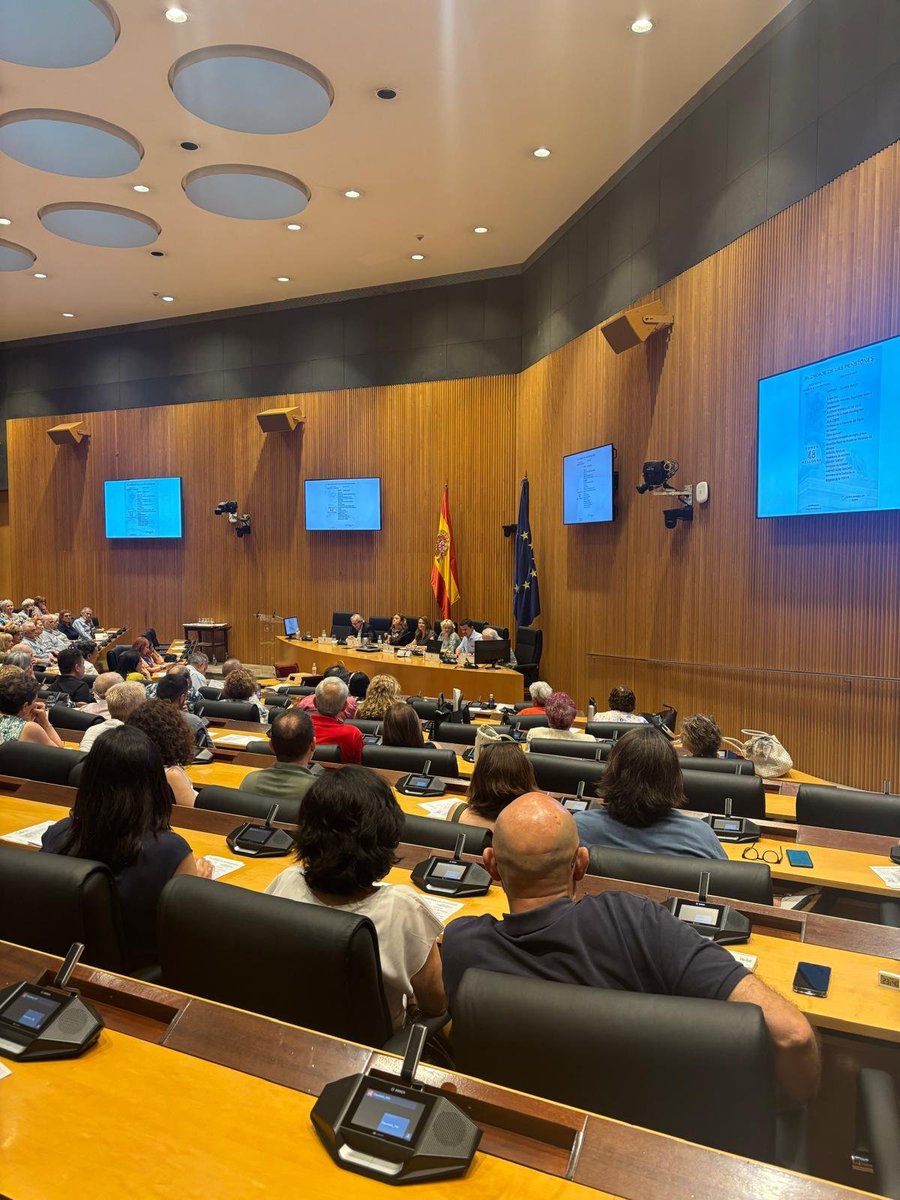 Ayer, Gabino Casas, miembro de nuestra Comisión de Mayores participó en el debate #somos48millones sobre el blindaje de las pensiones en el <a href="/Congreso_Es/">Congreso</a> 

Las pensiones públicas son la garantía de que todas las personas puedan disfrutar de una jubilación digna. ¡Defendámoslas!