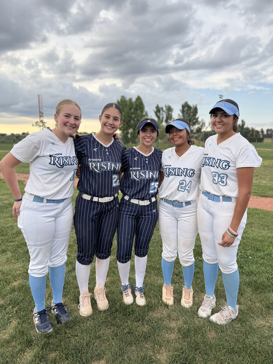 Day 1 at CO Sparkler 2025🇺🇸

Thankful to be a part of <a href="/RisingFastpitch/">RisingFastpitch</a> . Thank you to all the coaches who came to watch our org workout yesterday. I’m ready to play today! 

<a href="/Dadof5appels/">steve appel</a> <a href="/BridgetKruck/">bridget kruck</a> <a href="/Coach_Clem_3/">Mike Clements</a>