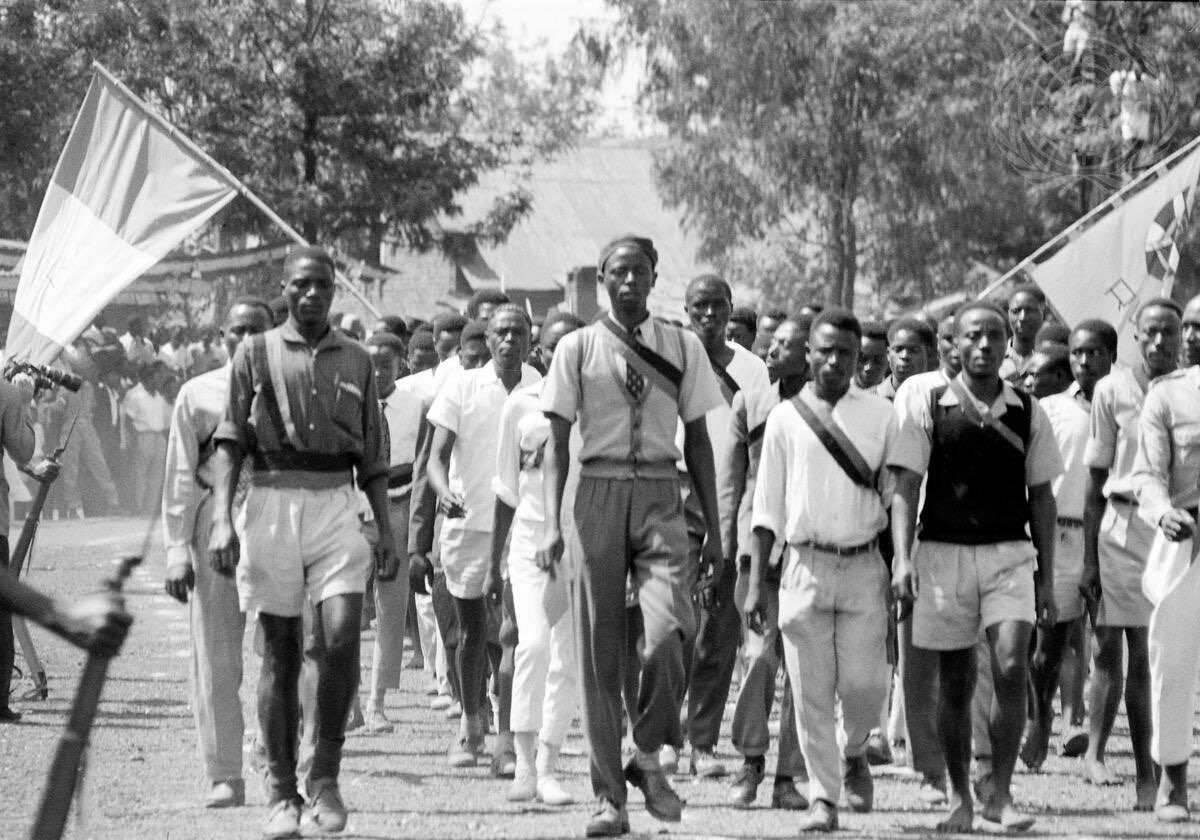 62 ans après l’indépendance, la promesse trahie d’un #Rwanda pour tous

Il y a 62 ans, nos aînés se sont levés et se sont battus pour une idée simple mais fondamentale : chaque peuple a droit à l’autodétermination, et chaque citoyen au droit sacré d’un homme = une voix.

Mais 62