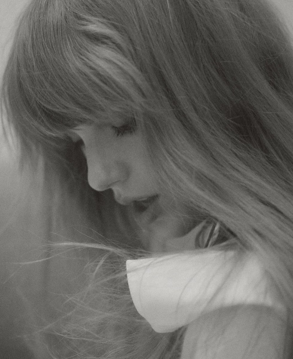 theswiftmuseum's tweet photo. Apple Music will reveal the top 500 most-streamed songs from the last 10 years starting today.

— Which Taylor Swift songs are you expecting to see on the list? https://t.co/rl4nYXZqIf