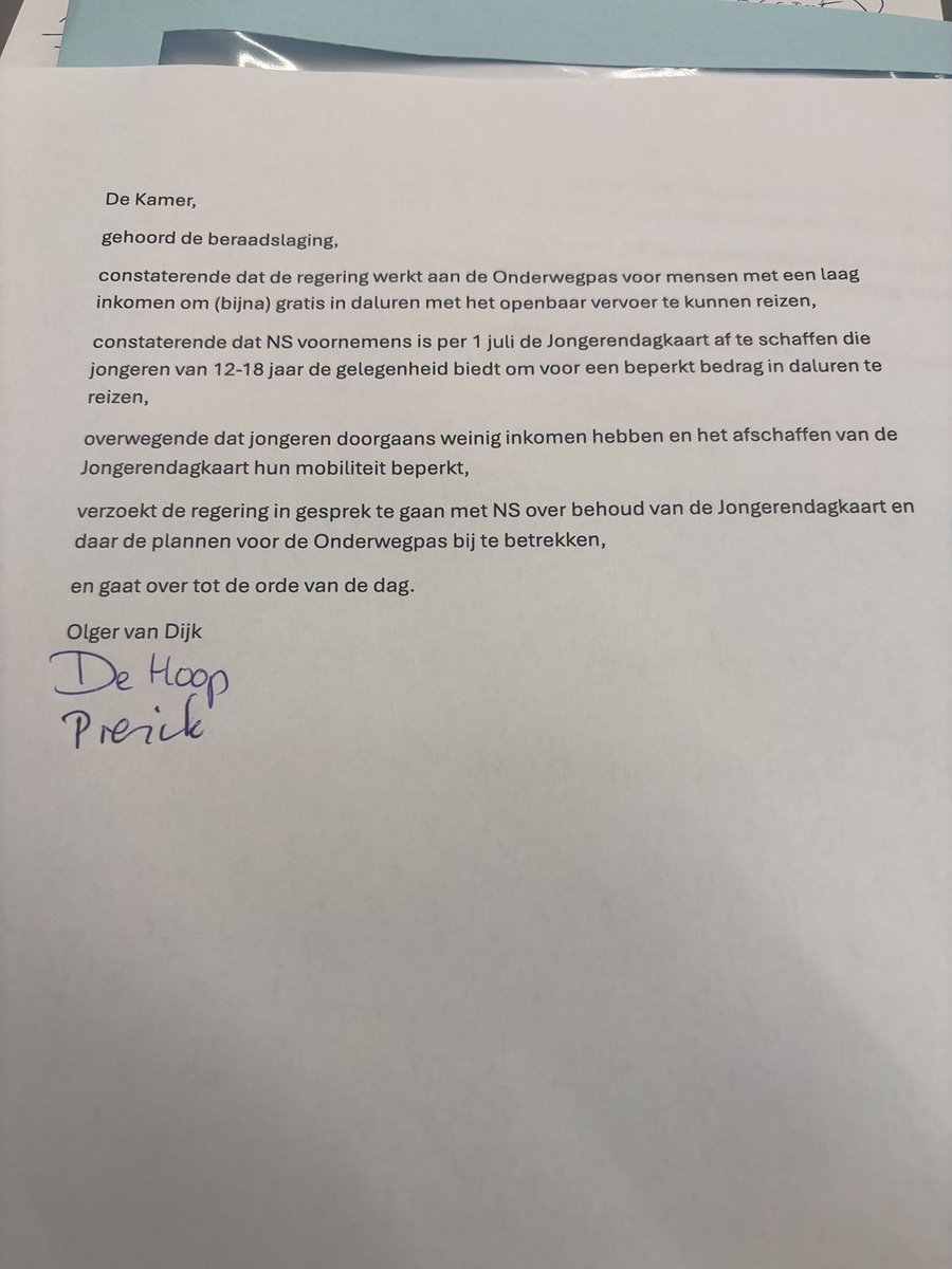 Olger van Dijk (@olgervandijk) on Twitter photo Yes! Mijn motie die <a href="/StasIenW/">Thierry Aartsen</a> verzoekt zsm met <a href="/NS_online/">NS online</a> in gesprek te gaan over behoud van de jongerendagkaart is zojuist met enorme meerderheid aangenomen door <a href="/2eKamertweets/">Tweede Kamer</a>!! #jongerendagkaart #NS Yes! Mijn motie die <a href="/StasIenW/">Thierry Aartsen</a> verzoekt zsm met <a href="/NS_online/">NS online</a> in gesprek te gaan over behoud van de jongerendagkaart is zojuist met enorme meerderheid aangenomen door <a href="/2eKamertweets/">Tweede Kamer</a>!! #jongerendagkaart #NS