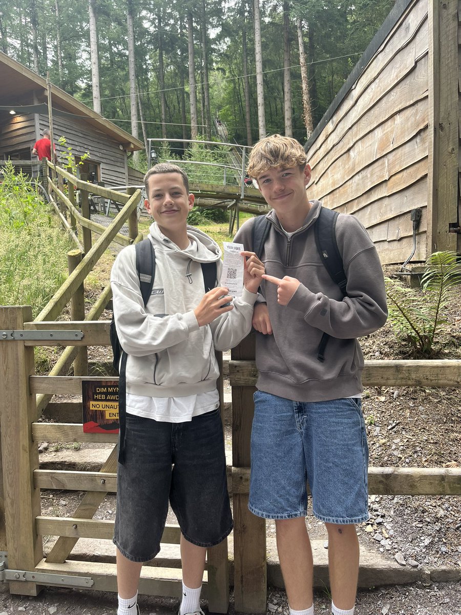 gordanoschooltr's tweet photo. North Wales Speed Kings of 2025
Posting a record time of 1min 18seconds in the Forrest coaster. All hail King Archie and King Charlie #zipworld #forrestcoaster #TรฎmCymru https://t.co/Usj7WjZHa6
