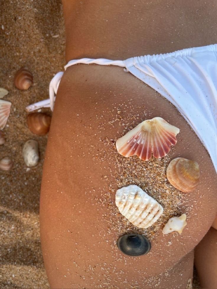 SelectOutfit's tweet image. 