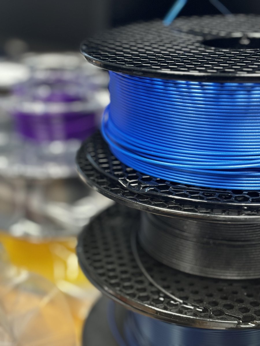 PurpleFrogSys's tweet image. 🖨️✨ We’ve got a 3D printer in the office and it’s ready to roll!

What should we make next? Tools, toys, or the next big thing? Drop your ideas below! 👇 #3DPrinting #OfficeTech

(Of course, it has to be purple, though!)