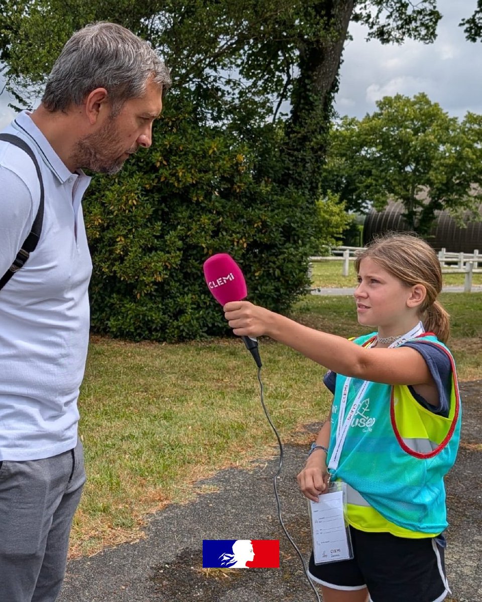 LeCLEMI's tweet image. 🚴Ce 26 juin, Auch accueillait une étape du P'tit Tour @usepnationale
Les élèves de 3 écoles de la ville ont pu participé à des ateliers d'#EducMédiasInfo animés par le CLEMI.
Webradio et interviews : ils sont prêts à être reporters pour le Tour de France, les 16/07 et 17/07 !